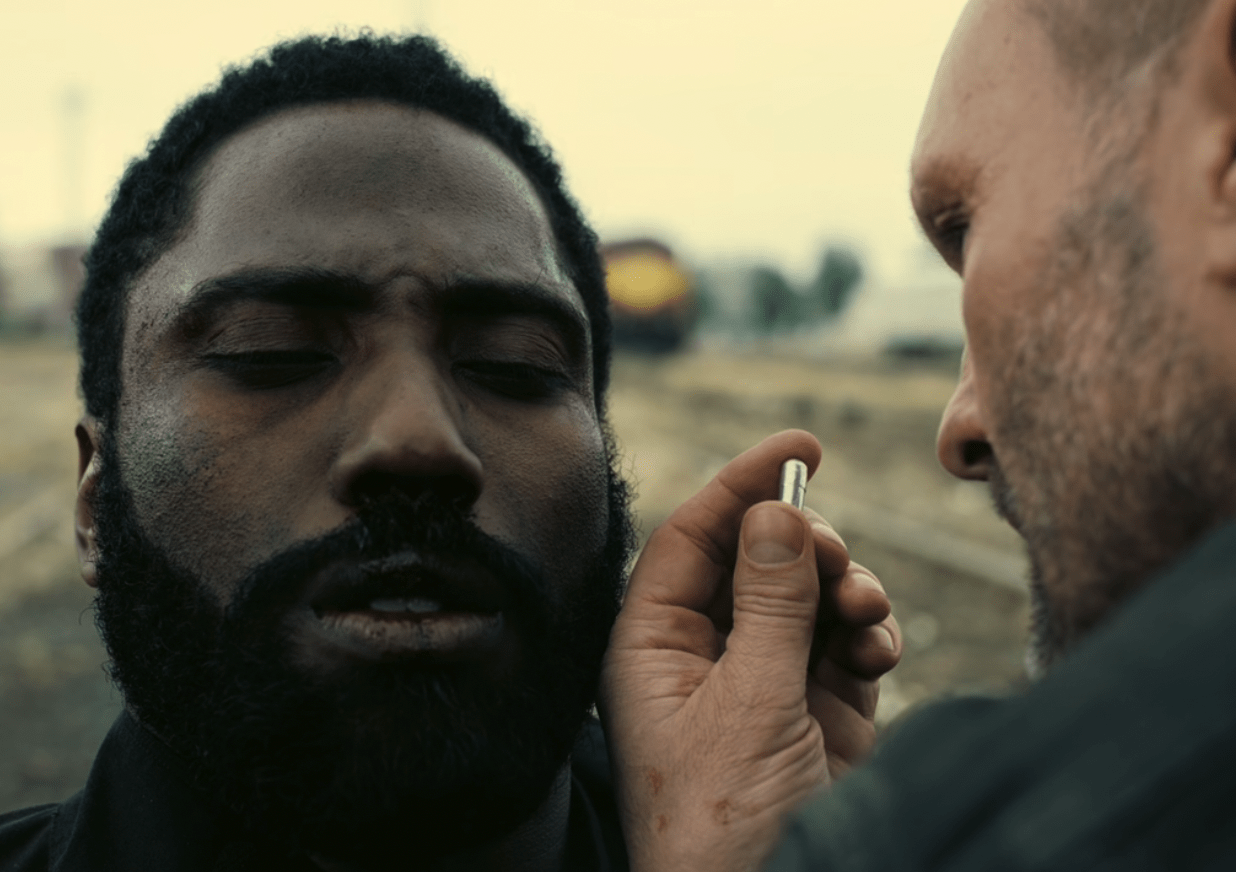 A suicide capsule is discovered on the protagonist, a CIA agent (John David Washington), of the film "Tenet".